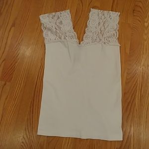 SOHO GIRLS White Lace Tank